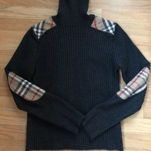 Burberry wool sweater. Size M. Perfect condition